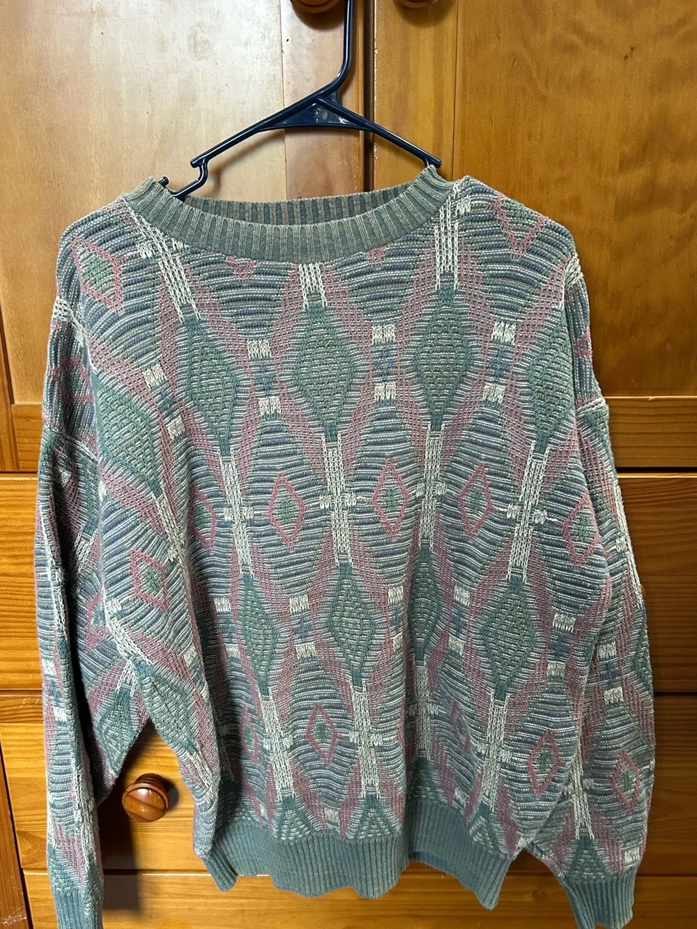 Vintage Men's Patterned Crewneck Sweater in Green and Mauve